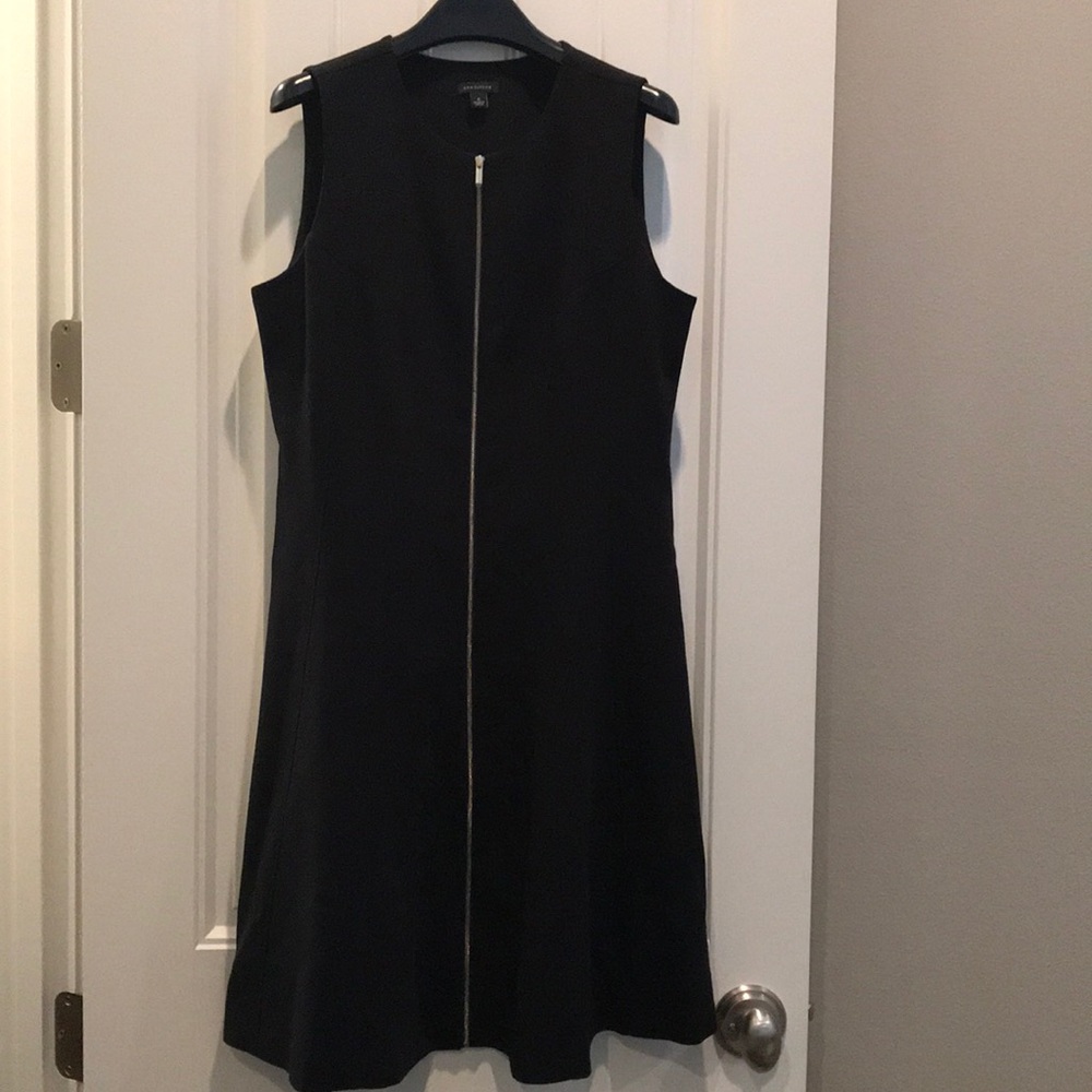 Ann Taylor Sleeveless Dress - Size 6